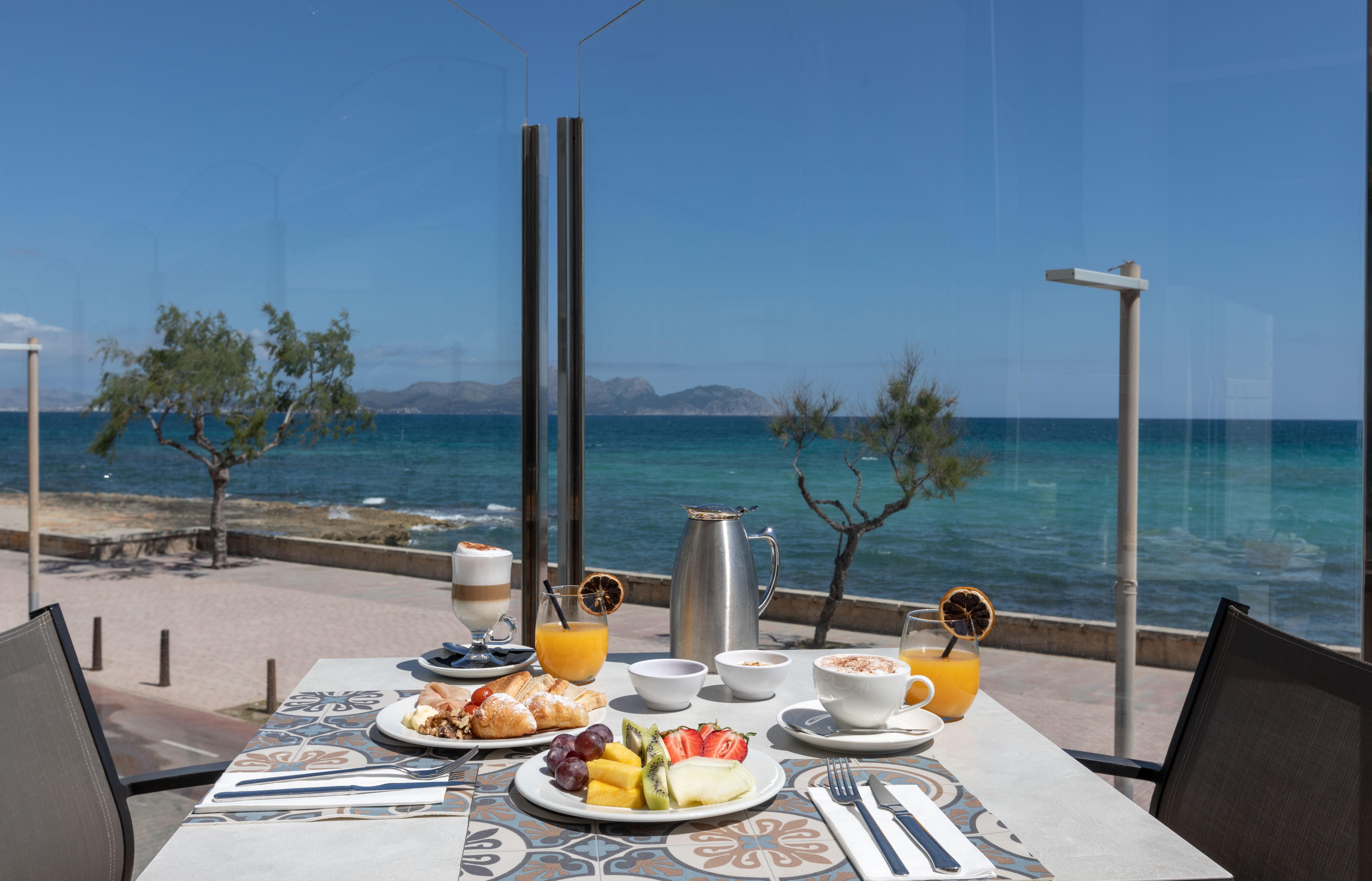 Ferrer Concord Hotel & Spa (Adults Only) Can Picafort  Bagian luar foto