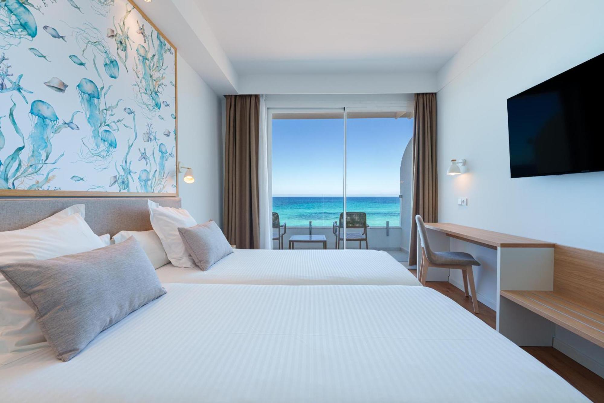 Ferrer Concord Hotel & Spa (Adults Only) Can Picafort  Bagian luar foto